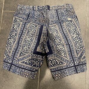 Scotch and Soda Men's Blue Patterned Shorts size 31